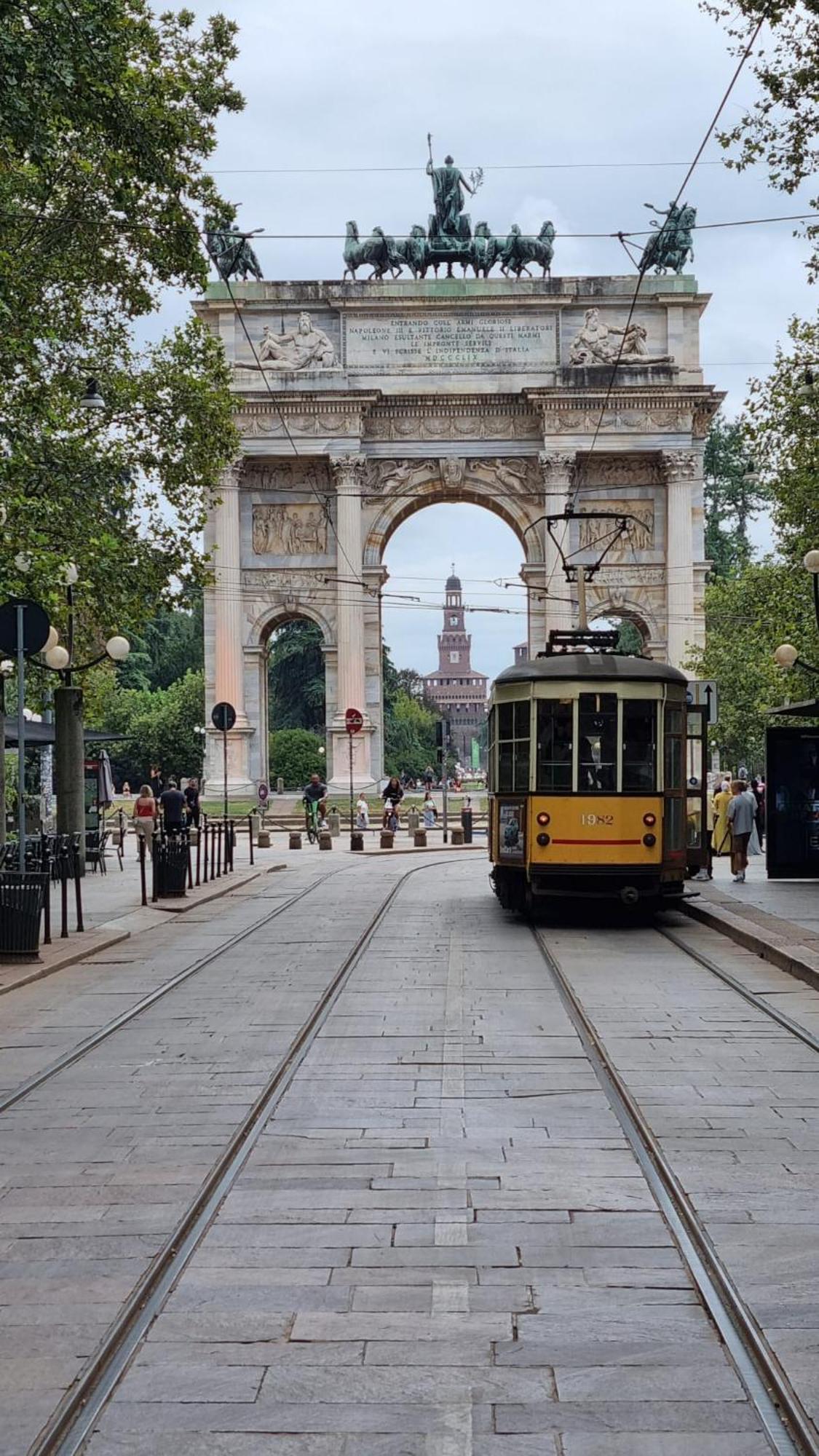 La Casa Di Cris - Milano, Appartamento Zona Sempione Екстер'єр фото